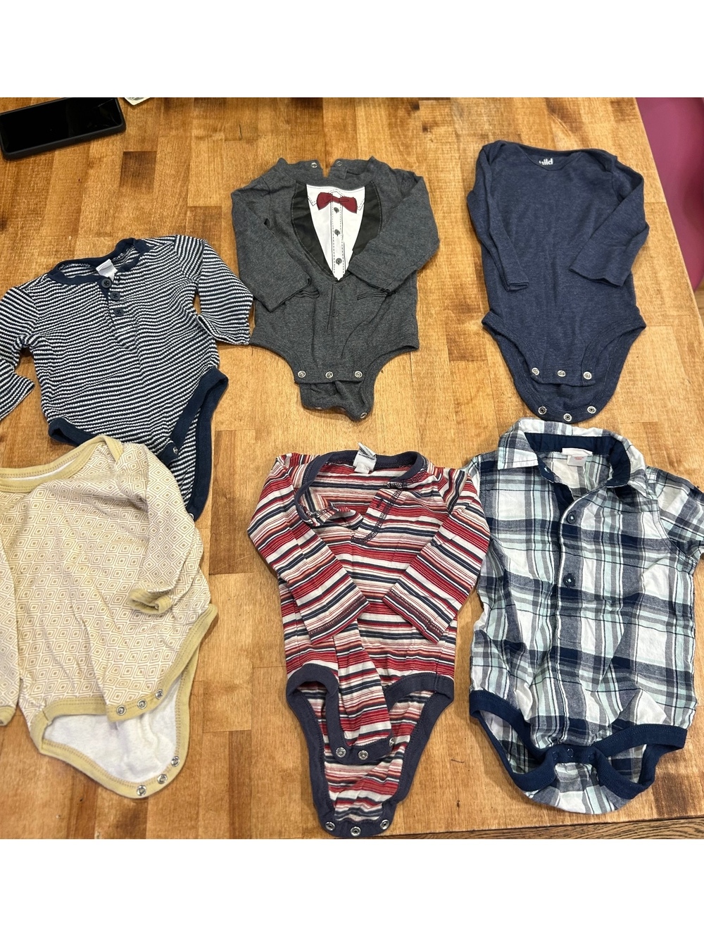 Set of 6 Baby Bodysuits 3-6 Months Various Styles and Colors